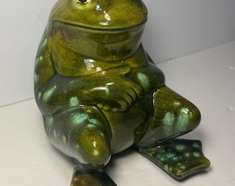 Vintage Maris Studio Ceramic Sitting Frog Figurine 7" Tall Pottery