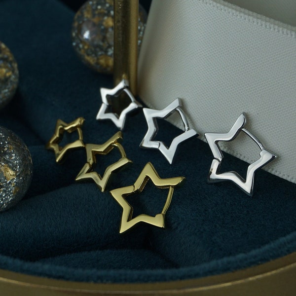 Paar Stern Huggie Hoop Ohrring in Sterling Silber oder vergoldet, 3 Schlaufengrößen verfügbar, bequeme kleine Ohr Stacks Piercing Manschette Ring