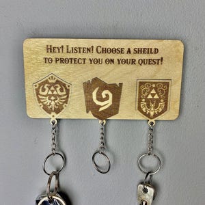 Zelda Shield Key Holder, Wall Mount. Zelda Keyring, The Legend Of Zelda Keyring, Zelda gift, Zelda decor, Hyrule Shield, Deku Shield, Wood