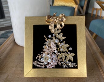 Lovely mini jewelry art  Christmas tree framed 5”x5”
