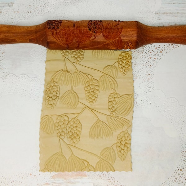 Rolling pin for cookies and clay, rolling pin with a pattern of pine trees and pine cones