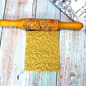 Rolling pin carved with Hindi pattern,engraved rolling pin,embossed rolling pin