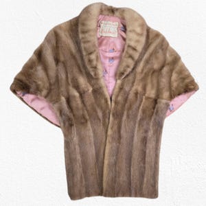 1940s Vintage Mink Fur Capelet Shrug – Pink Satin Lined Mid-Century Hollywood Glam Wrap, Elegant Formal Evening Cover Up