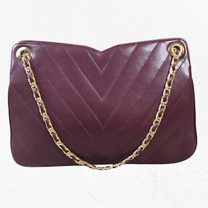70er Jahre Vintage Morris Moskowitz Burgundy Quilted Lederhandtasche Goldkettenriemen
