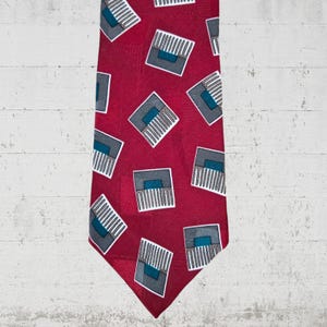 90s Vintage Silk Necktie: Woodward USA Made Retro Comb Print