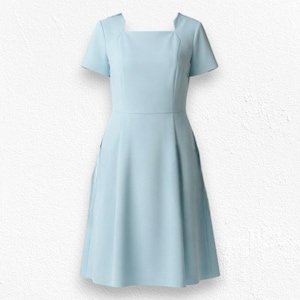 Abito vintage anni '60 azzurro ghiaccio, classico modello Mod a trapezio svasato, prodotto negli Stati Uniti da aziende sindacalizzate, taglia 6.