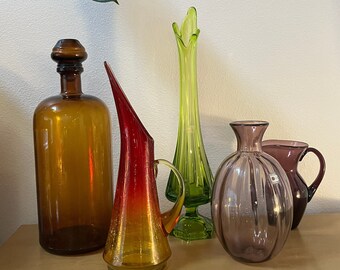 ミッドセンチュリー　ヴィンテージガラス　花瓶　オブジェ ミッドセンチュリーモダントール花瓶グリーンガラス花瓶ヴィンテージ