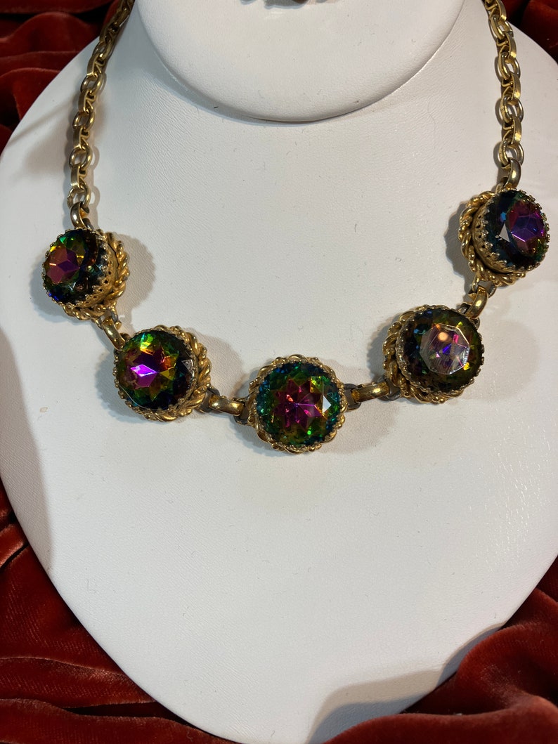 Schiaparelli Demi-Parure, Watermelon Headlight Necklace, Brooch & Earrings in Medium Vitrail image 3