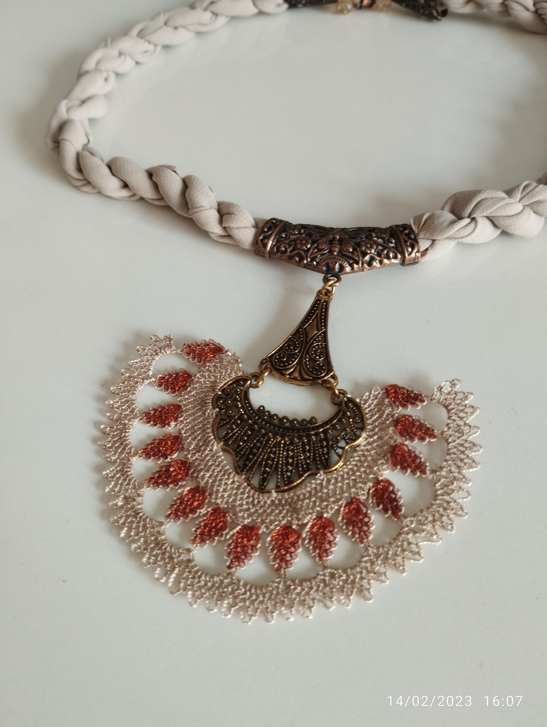Traditional Turkish Handicraft Oya Needle Lace Necklace  display picture 2