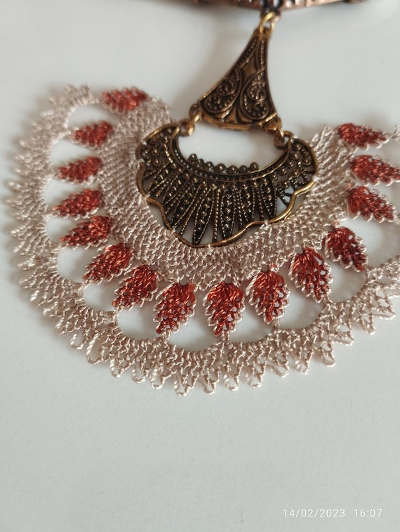 Traditional Turkish Handicraft Oya Needle Lace Necklace  display picture 3