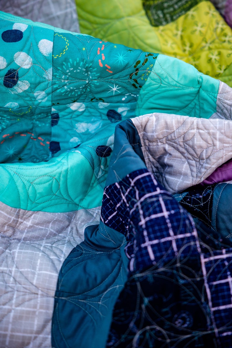 Spotlight Quilt Pattern PDF, Modern Circle Quilt Pattern, Curved Piece