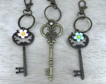Skeleton Key Keychain | Gothic Bag Charm | Vintage Bronze Key |Floral Key Keychain | Cottagecore Bag Charm | Fairycore Keychain |