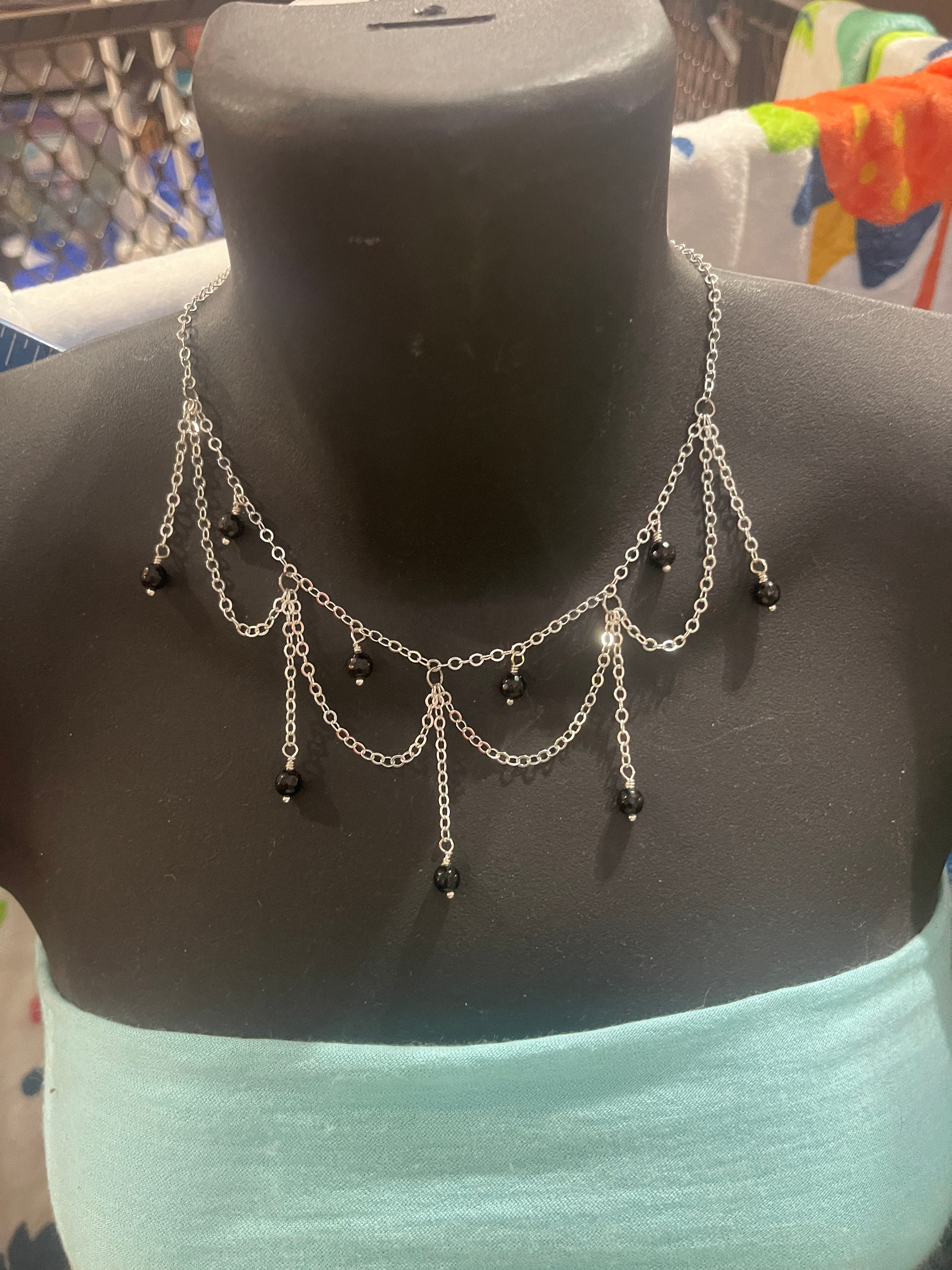 Chandelier choker necklace outlet