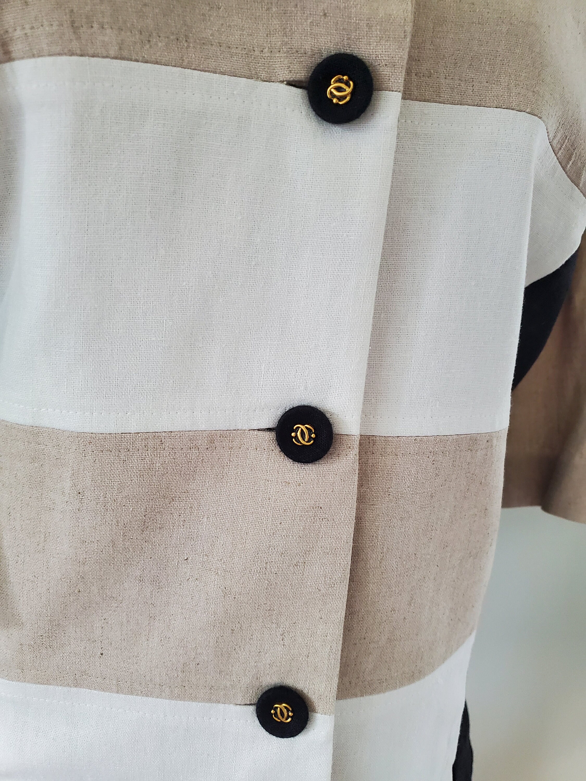 Chanel Vintage Beige Wool Two-Piece Jacket and Skirt Suit