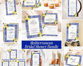 Op de afbeelding: Een mediterrane bruidsdouche-stationeryset met blauw-witte tegelpatronen en gele citroenillustraties. De set bevat uitnodigingen, menukaarten, receptenkaarten, bedankkaartjes, spelbladen en flessenetiketten.