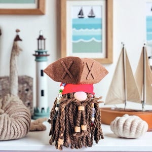 Molde de costura de gnomo pirata, faça você mesmo, tutorial de anão engraçado, modelo escandinavo de costura simples para iniciantes.