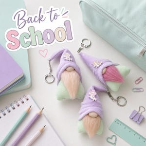 Modello PDF per portachiavi a forma di gnomo, ciondolo per zaino per il ritorno a scuola, mini giocattolo, tutorial
