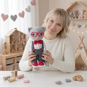 Patrón de costura de gato de peluche para principiantes: tutorial de juguete de peluche DIY en PDF