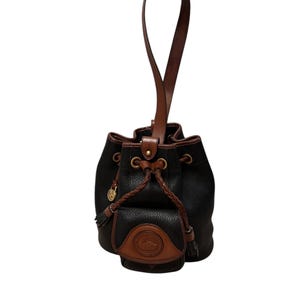 DOONEY & BOURKE Vintage USA 90s Large Drawstring Black Tan Backpack Bag Unisex Dooney & Bourke Vintage 90s Drawstring Bucket Bag Navy and  main image 3