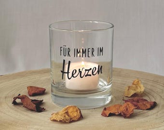 Für immer im Herzen | Personalisiertes Teelichtglas | Trauergeschenk | Erinnerungslicht | Gedenklicht | Geschenkbox möglich