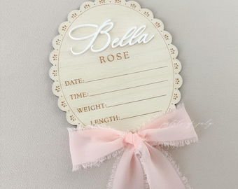 Letrero personalizado con datos de nacimiento para bebé niña / Letrero con el nombre de la recién nacida, decoración para la habitación del bebé, accesorio para fotos, anuncio de hospital, recuerdo con lazo de cinta.