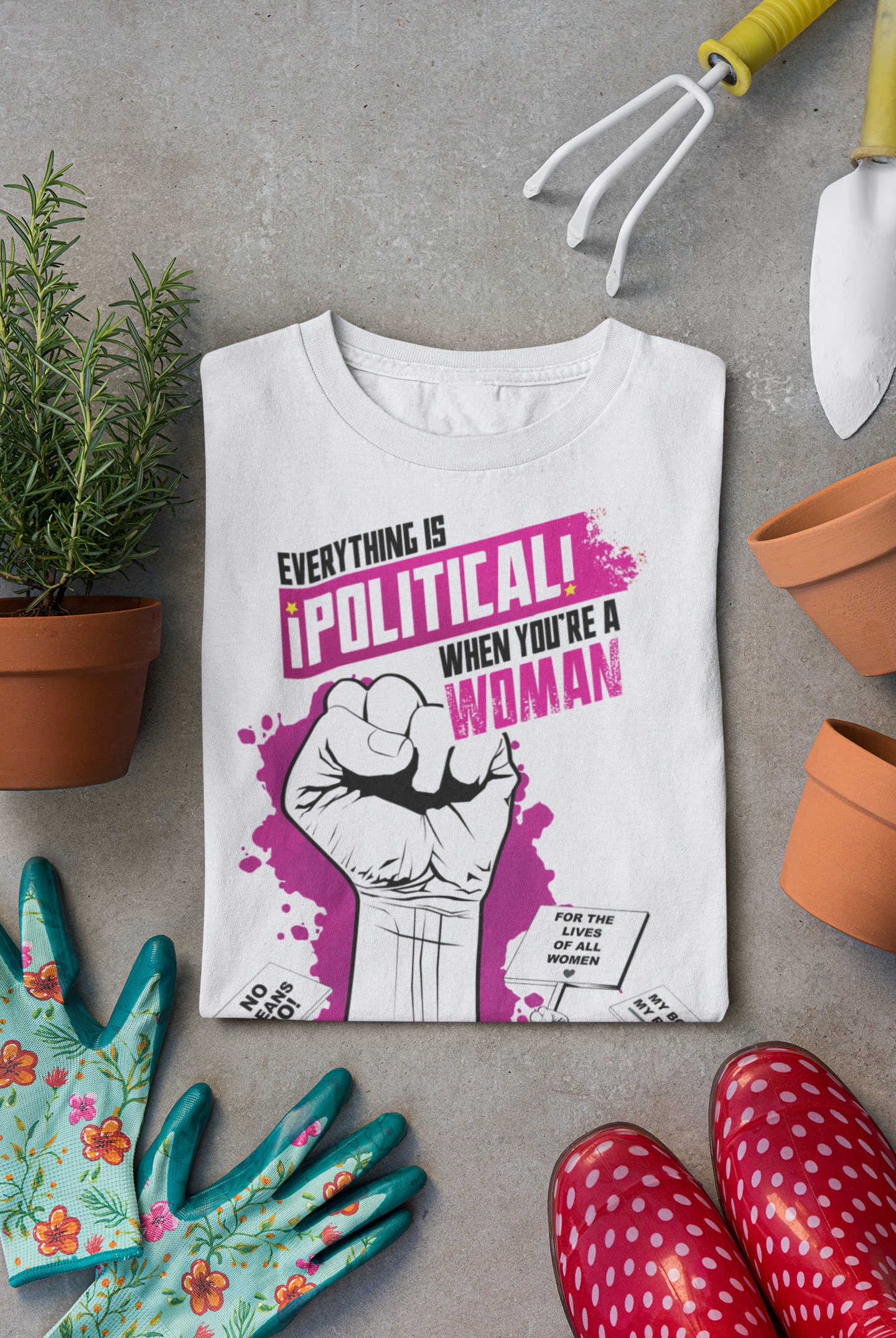 Everything is Political When You're A Woman (Pink) Tshirt Girl Power Rrriot Grl Riot Punk77 Hardcore Skateboard Streetwear