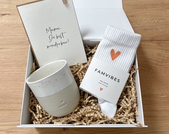 Geschenk Muttertag - Mama - Geschenkbox -Kaffeeliebe - Geschenkbox für die Mama - Kaffeebecher - Tennissocken - Socken - Geschenk zur Geburt