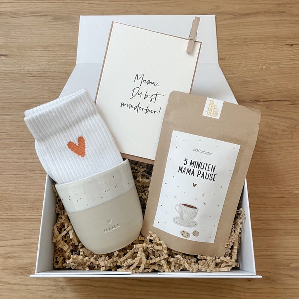 Geschenk Muttertag - Mama - Geschenkbox - Teebox - Geschenk für Teeliebhaber - Geschenkbox für die Mama - Kaffeebecher - Tennissocken