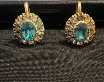 Vintage Blue Rhinestone Screw Back Earrings Clear Halo Oval Glass 1930s 1940s Gold Tone