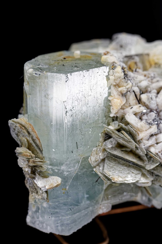 Aquamarine with Matrix, view 9