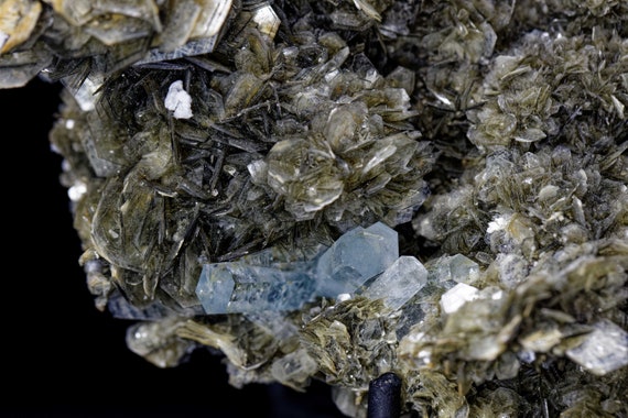 Aquamarine with Fluorite and Matrix, view 4
