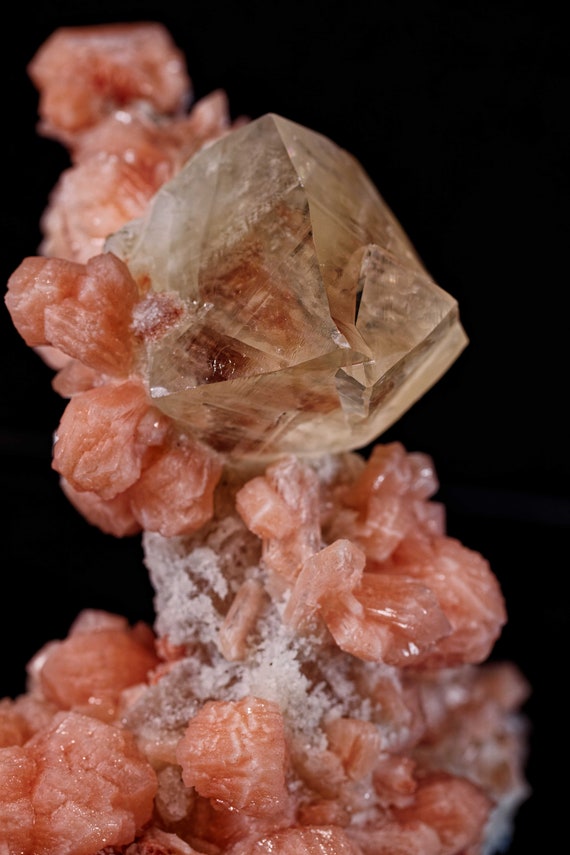 Stalactite with Stilbite and Honey Calcite, view 7