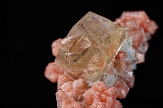 Stalactite with Stilbite and Honey Calcite, view 3