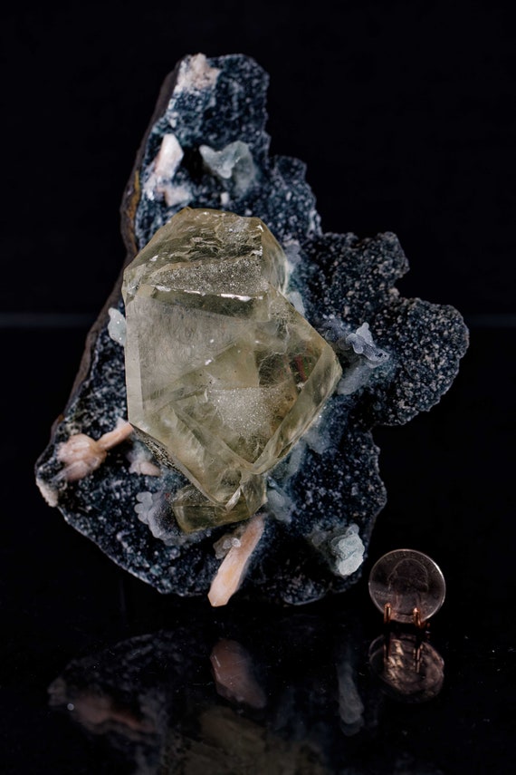 Lemon Calcite with Stilbite in Matrix, view 6