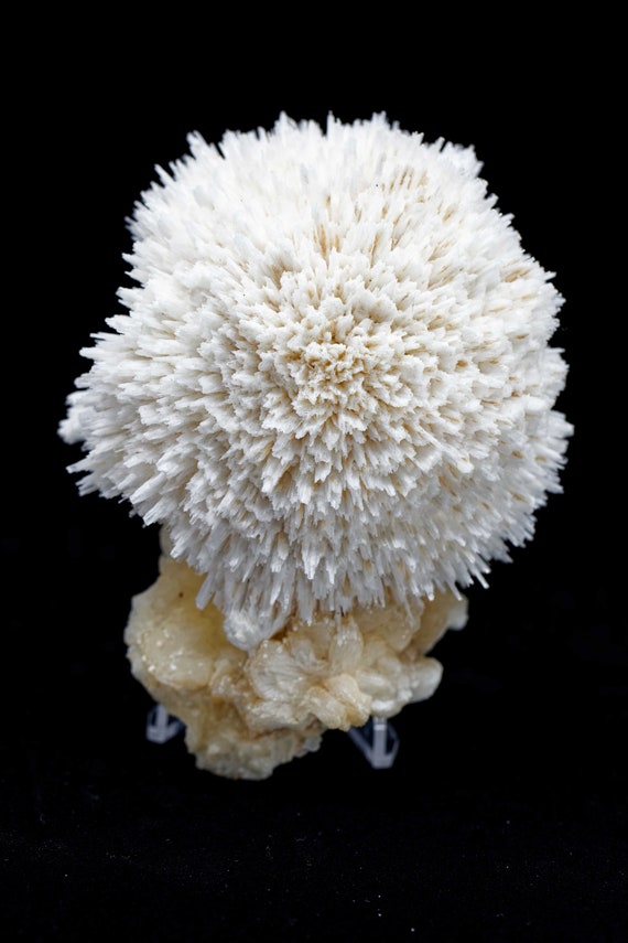 Mesolite on Stilbite