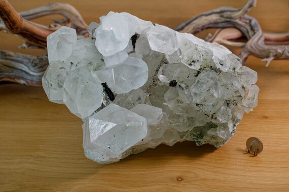 Quartz with Epidote, view 9