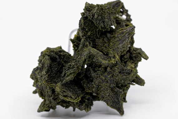 Large Epidote Leaf
