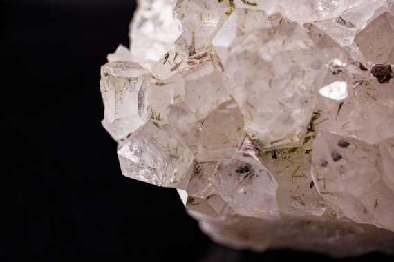 Quartz with Epidote, view 3