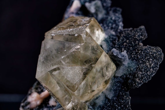 Lemon Calcite with Stilbite in Matrix, view 2