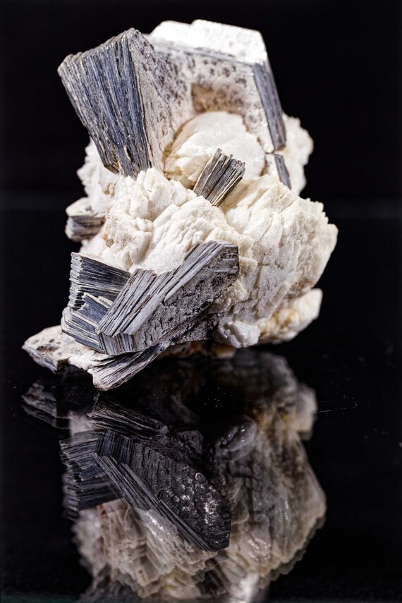 Geometric Muscovite with Feldspar, view 3