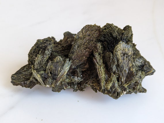 Large Epidote Leaf, view 8