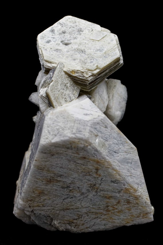 Geometric Muscovite with Feldspar