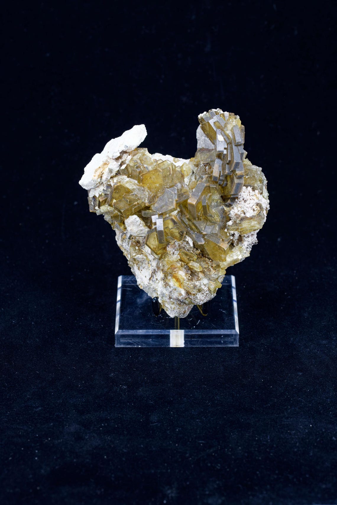 Barite, Huamalies Province Peru, 911 g, 13 x 12 x 8 cm | Collector Grade | Large Cabinet