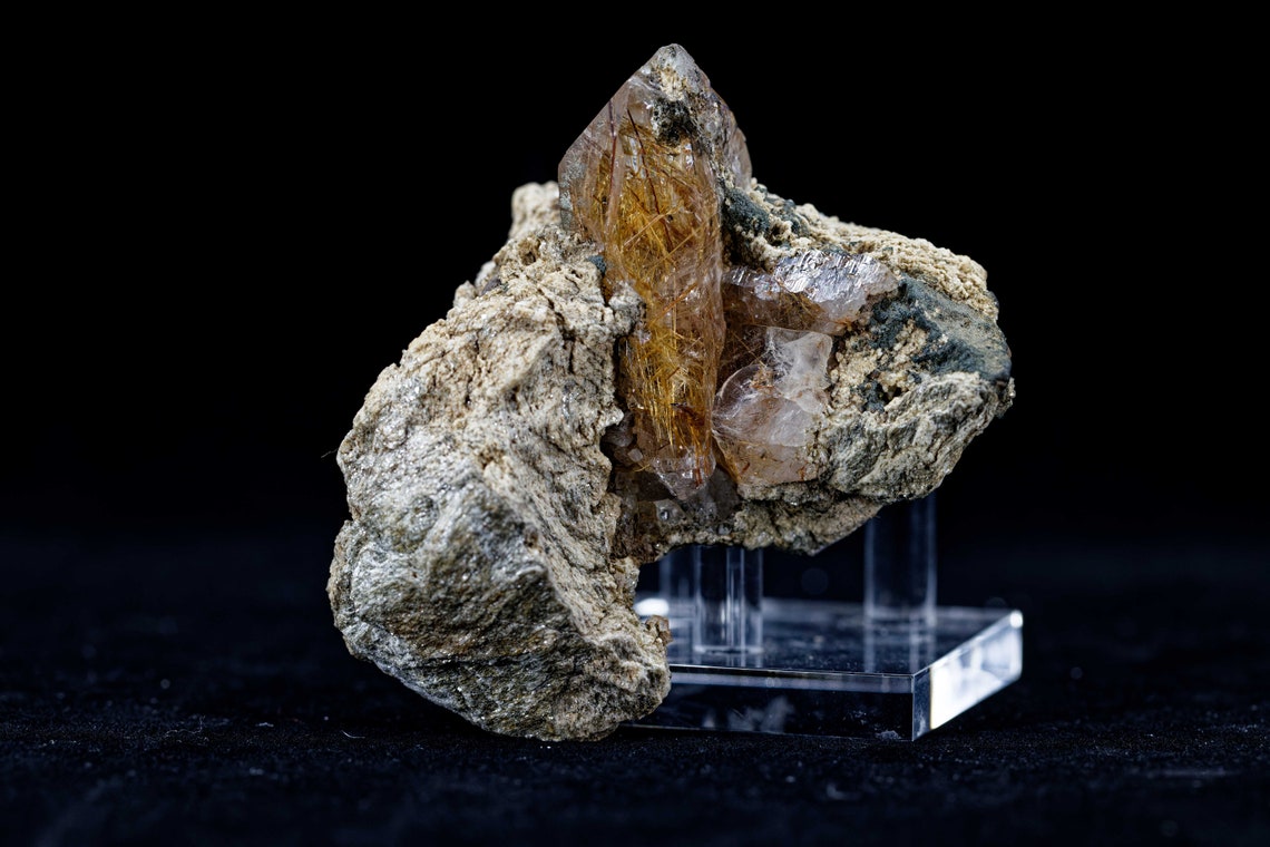 Rutilated Quartz in Matrix