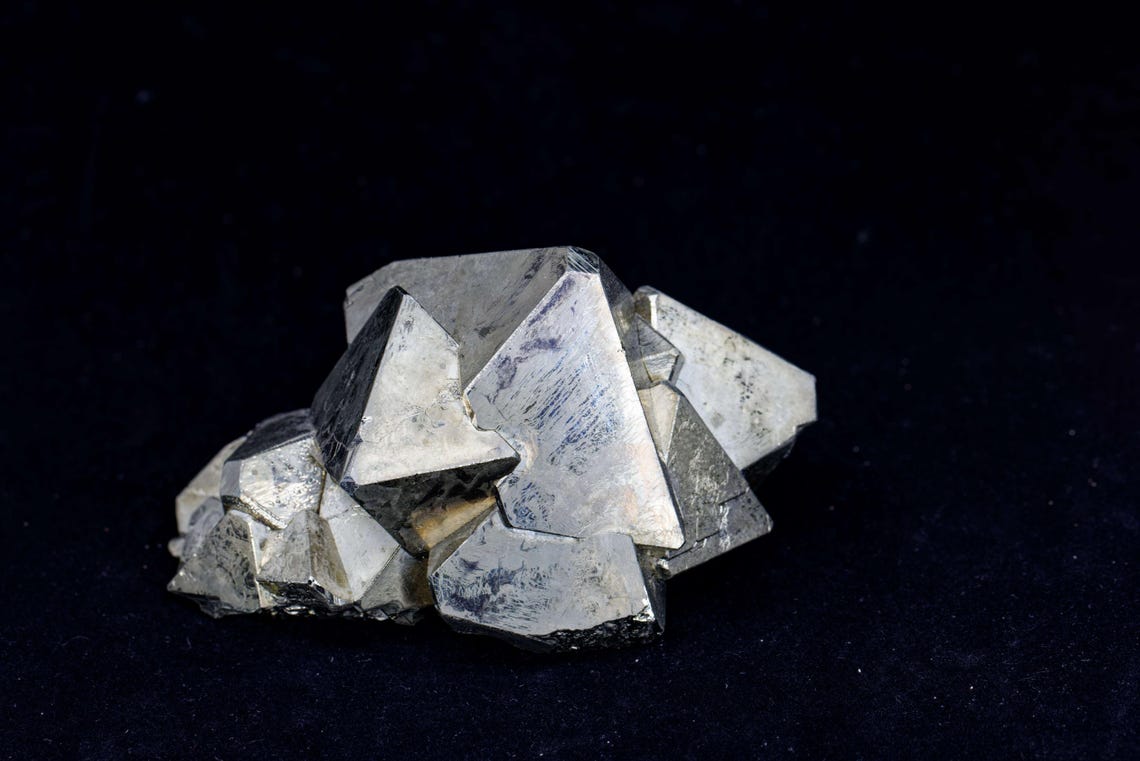 Pyrite, Huanzala Mine Peru, 816 g, 11 x 6 x 7 cm | Collector Grade | Cabinet