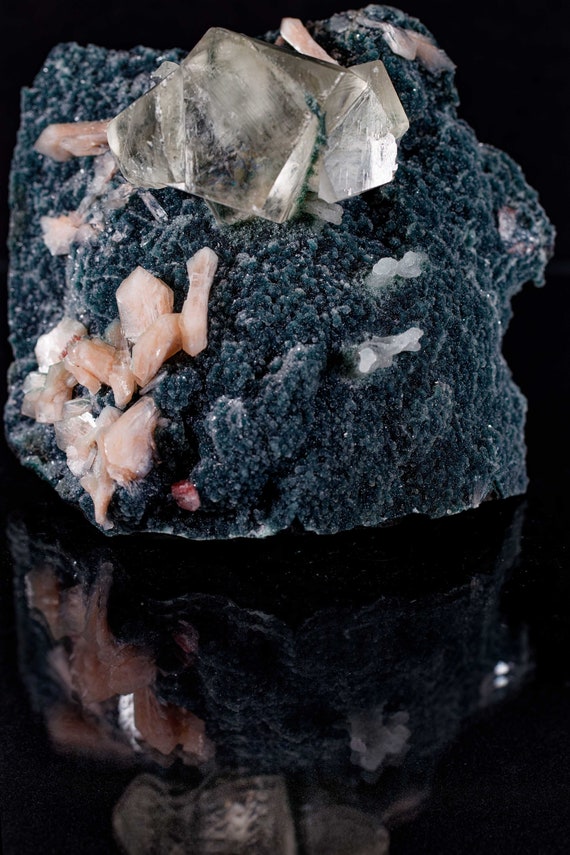 Lemon Calcite with Stilbite in Matrix