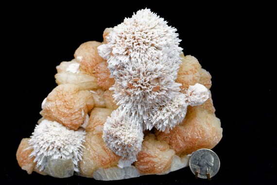 Mesolite on Stilbite, view 2