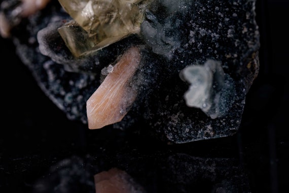 Lemon Calcite with Stilbite in Matrix, view 3