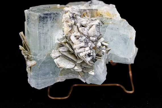 Aquamarine with Matrix, view 8