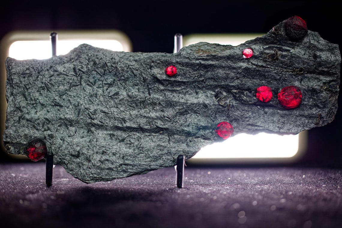 Almandine Garnet with Graphite and Dravite, Red Embers Mine Massachusetts, 135 g, 16 x 8 x 1 cm | Collector Grade | Large Cabinet
